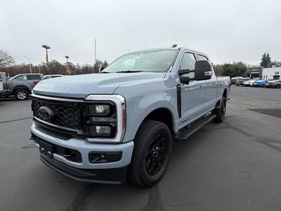 New 2026 Ford F250 Lariat w/ Black Appearance Package