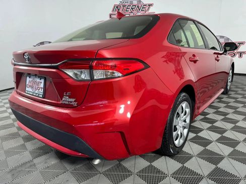 Used 2020 Toyota Corolla LE FWD image 25