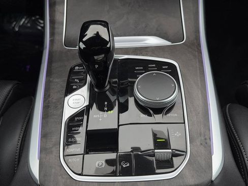 Used 2023 BMW X5 xDrive45e image 46