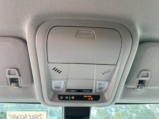 Used 2024 GMC Terrain SLE FWD image 43