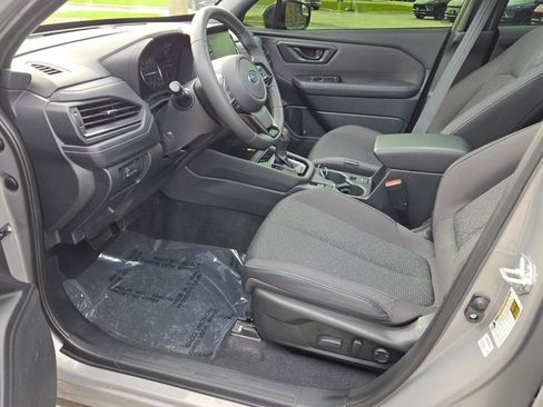 Used 2025 Subaru Forester Premium AWD/4WD image 25
