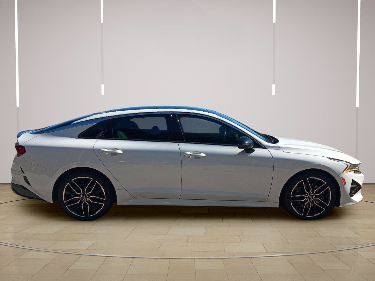 Used 2023 Kia K5 GT FWD image 9