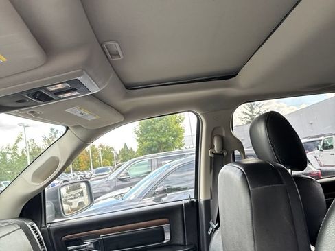 Used 2015 RAM 1500 Laramie w/ Convenience Group AWD/4WD image 5