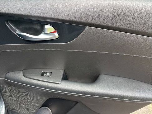 Used 2024 Kia Forte GT-Line FWD image 37