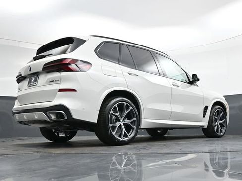 Used 2026 BMW X5 xDrive40i w/ M Sport Package AWD/4WD image 30