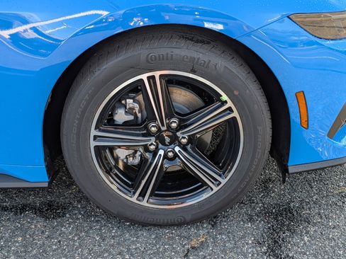 New 2025 Ford Mustang Coupe image 5