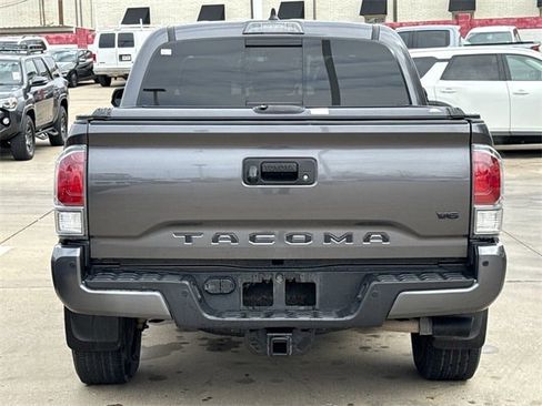 Used 2021 Toyota Tacoma TRD Off-Road image 5