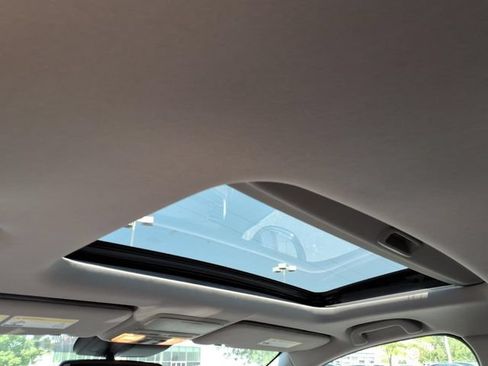 Certified 2022 Honda CR-V EX-L image 6