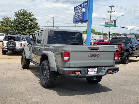 Used 2022 Jeep Gladiator Mojave w/ Cold Weather Group AWD/4WD image 4