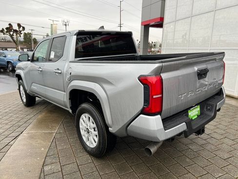 New 2026 Toyota Tacoma SR5 image 3