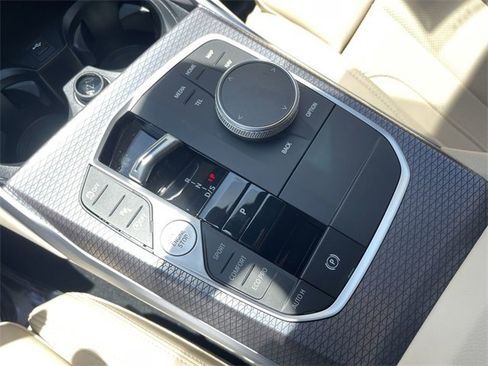 New 2025 BMW 330i xDrive Sedan w/ Convenience Package image 22