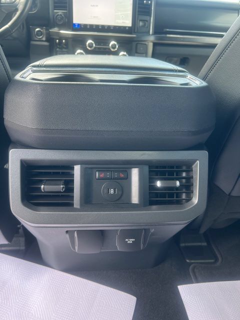 Used 2023 Ford F250 Lariat w/ Lariat Ultimate Package AWD/4WD image 18
