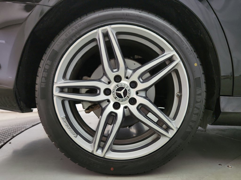 Used 2020 Mercedes-Benz E 350 4MATIC Sedan image 37