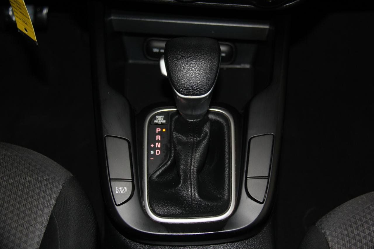 Used 2022 Kia Soul LX w/ Technology Package FWD image 16
