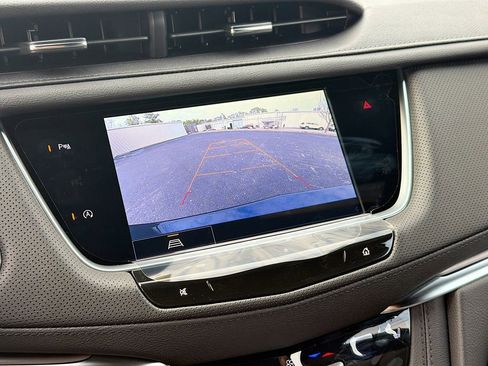 New 2026 Cadillac XT5 Luxury image 13