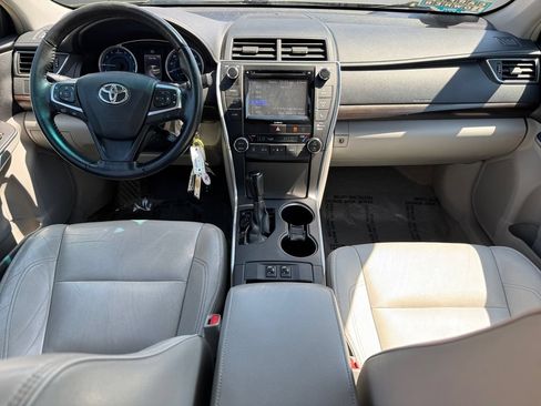 Certified 2016 Toyota Camry XLE FWD image 12