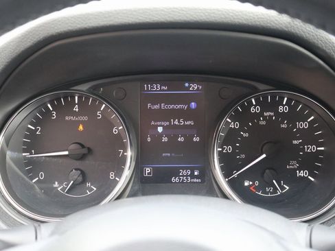 Used 2018 Nissan Rogue SV image 30