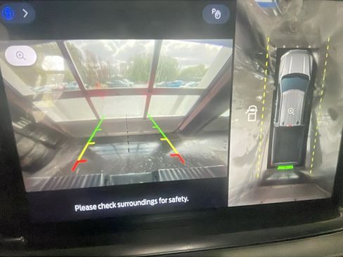 Certified 2024 Ford F450 Platinum w/ Camper Package image 28