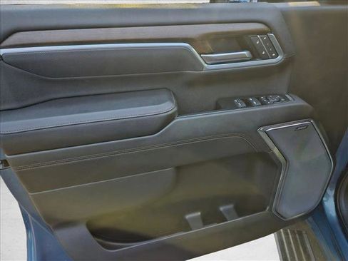 Used 2025 Chevrolet Silverado 2500 High Country w/ Technology Package image 14