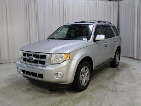 Used 2010 Ford Escape Limited image 33