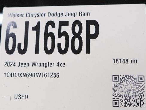 Used 2024 Jeep Wrangler Unlimited w/ Convenience Group image 27