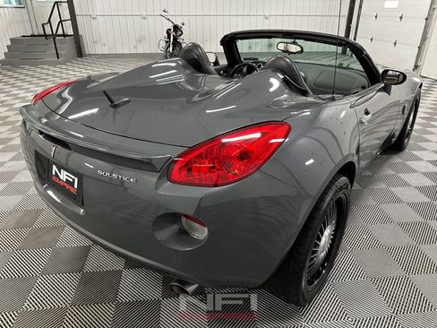 Used 2008 Pontiac Solstice Convertible w/ Premium Package RWD image 14