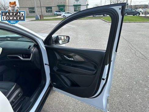 Used 2020 GMC Terrain Denali w/ Denali Premium Package image 11