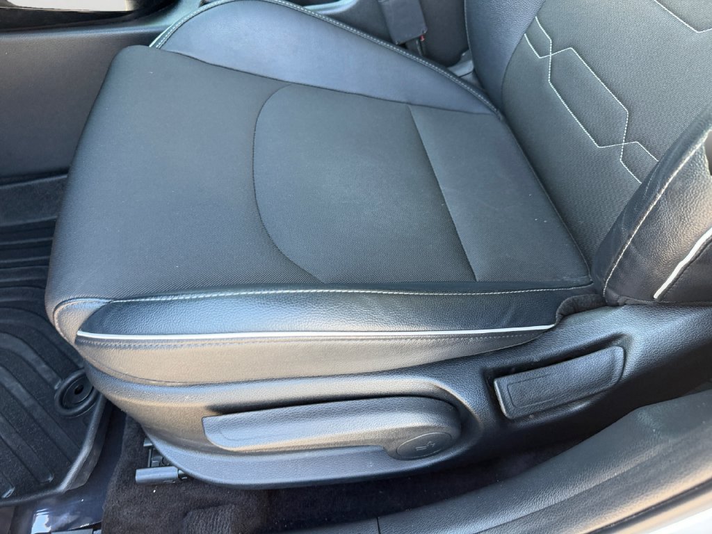 Used 2023 Kia Forte GT-Line w/ GT-Line Premium Package FWD image 25