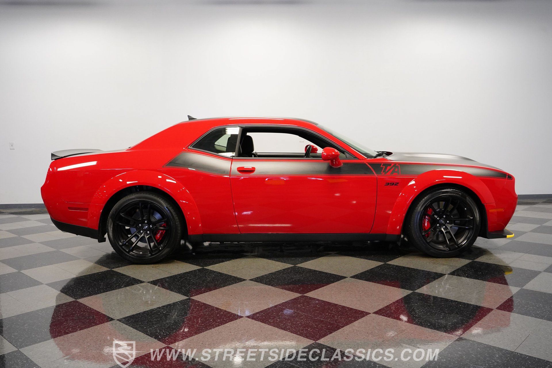 Used 2022 Dodge Challenger R/T Scat Pack RWD image 15