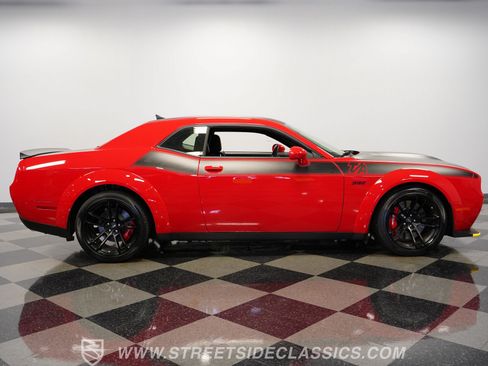 Used 2022 Dodge Challenger R/T Scat Pack RWD image 15