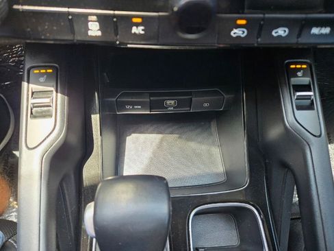 Used 2021 Kia Telluride S AWD/4WD image 36