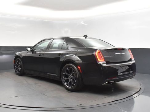Used 2020 Chrysler 300 S w/ 300S Premium Group image 5