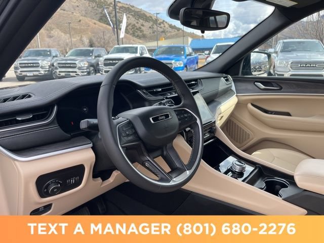 Used 2024 Jeep Grand Cherokee Limited AWD/4WD image 13