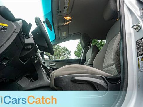 Used 2018 Hyundai Santa Fe Sport FWD image 18