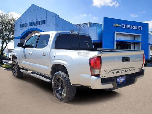 Used 2019 Toyota Tacoma SR w/ SR Convenience Package image 4