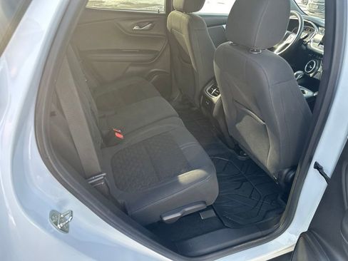 Used 2020 Chevrolet Blazer LT image 39