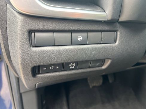 Certified 2023 Nissan Rogue SV image 50