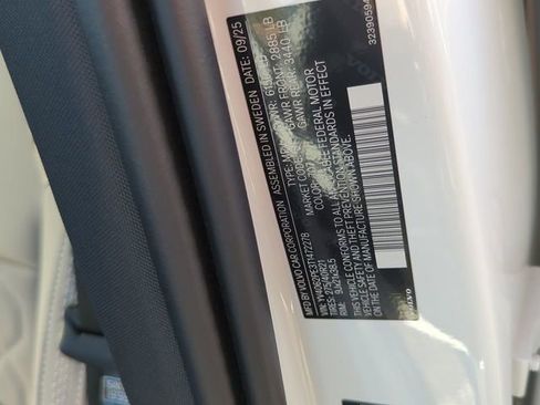 New 2026 Volvo XC90 B6 Plus w/ Protection Package Premier image 24