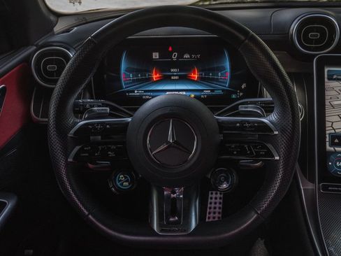 Used 2024 Mercedes-Benz GLC 43 AMG 4MATIC image 16