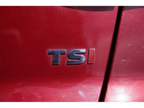 Used 2016 Volkswagen Passat 1.8T S image 9