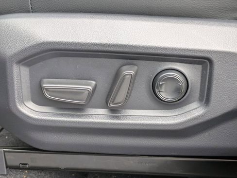 New 2026 Toyota Tundra Limited AWD/4WD image 21