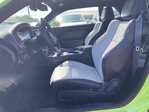 Used 2023 Dodge Challenger SRT Hellcat RWD image 5