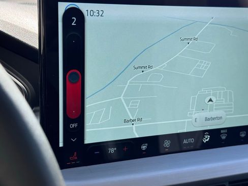 Used 2026 Ford Escape Platinum w/ Premium Technology Package image 19