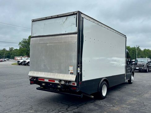 Used 2017 Ford Transit 350 178 DRW RWD image 6
