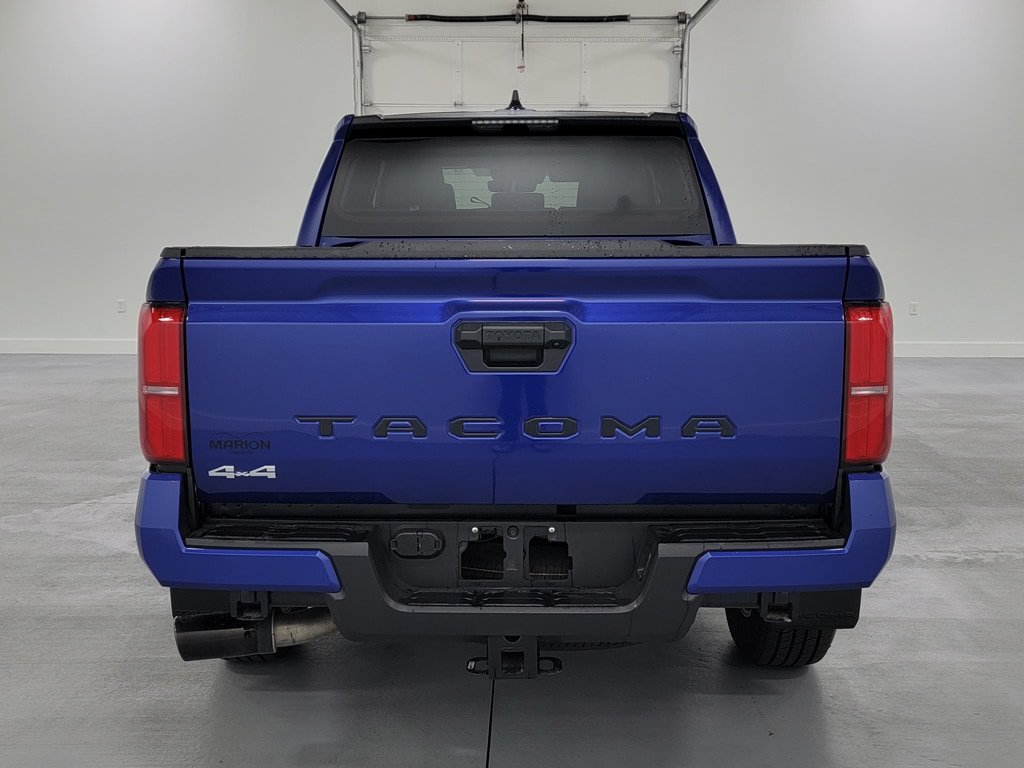 Used 2025 Toyota Tacoma SR5 AWD/4WD image 7