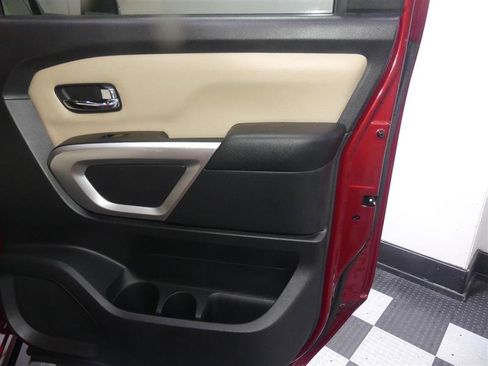 Used 2016 Nissan Titan SV AWD/4WD image 24
