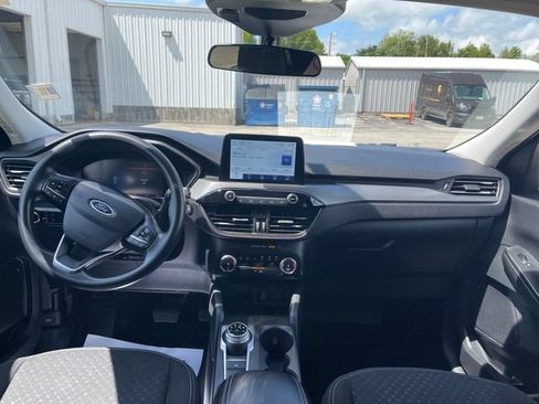 Used 2025 Ford Escape Active AWD/4WD image 12