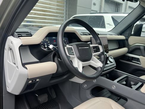 Used 2022 Land Rover Defender 110 S image 20