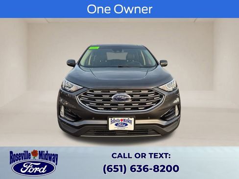 Used 2020 Ford Edge Titanium w/ Class II Trailer Tow Package image 2