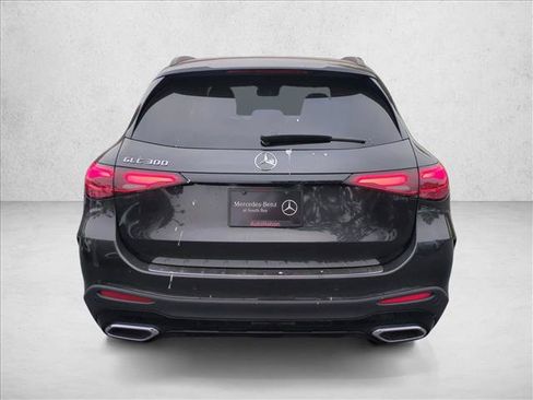 New 2026 Mercedes-Benz GLC 300 image 8